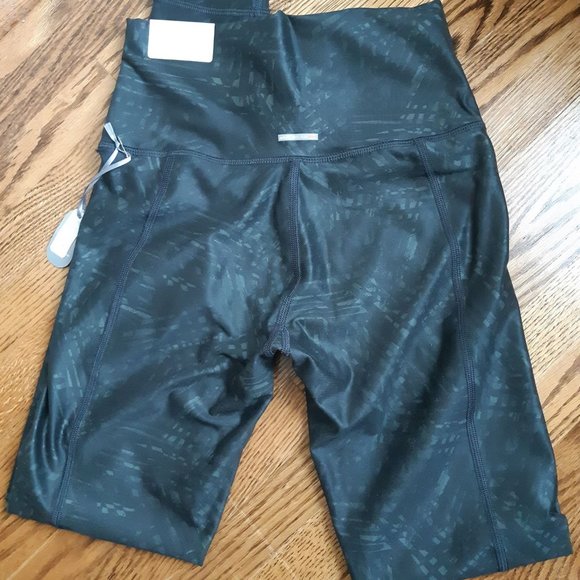 Aerie dark green leggings with mesh details - Picture 2 of 4